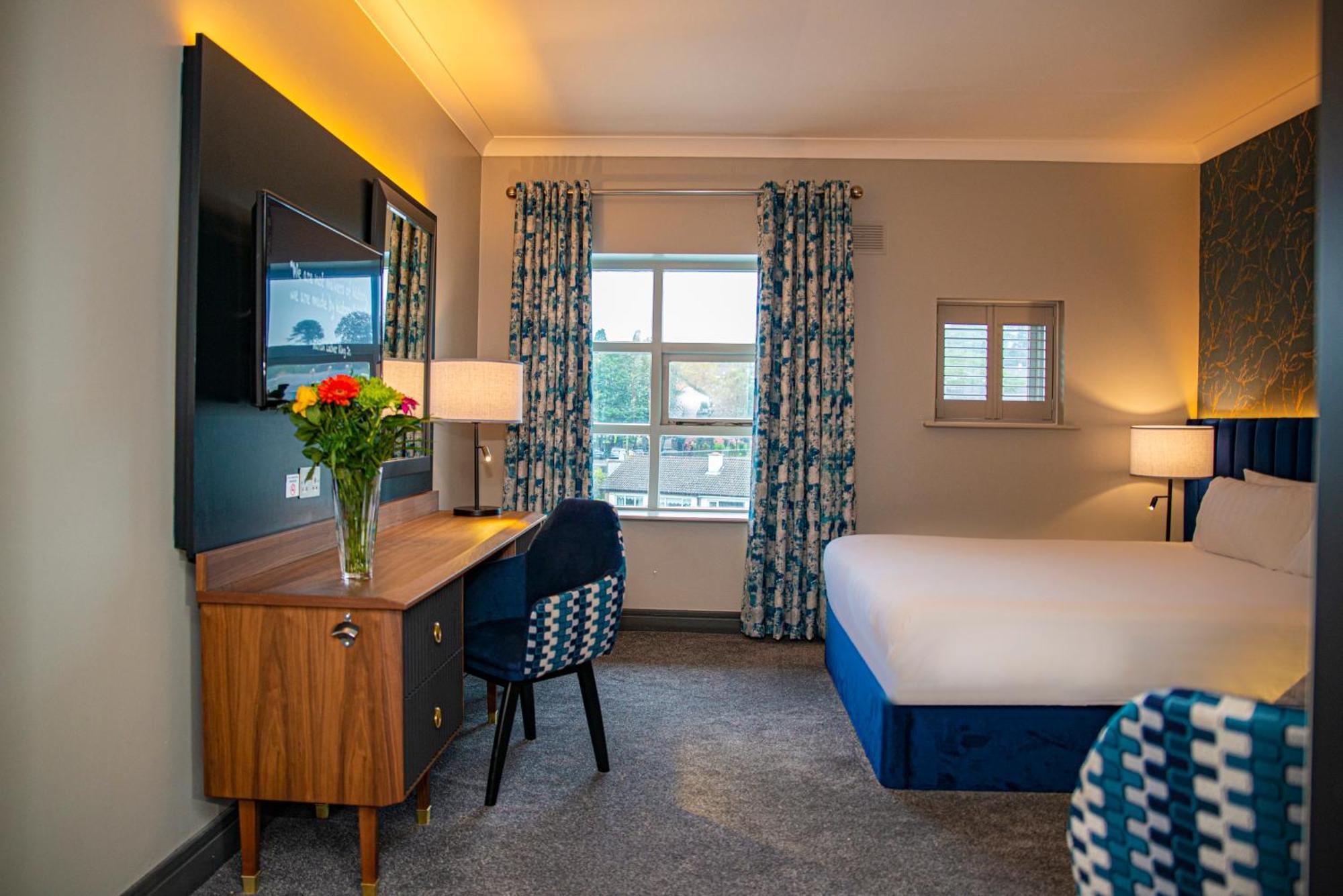 The Riverside Park Hotel エニスコーシー エクステリア 写真
